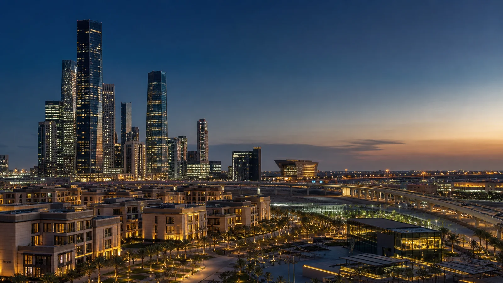 مشهد أعمال يجمع العمارة الخليجية والمشروعات الحديثة مشهد أعمال يجمع العمارة الخليجية والمشروعات الحديثة